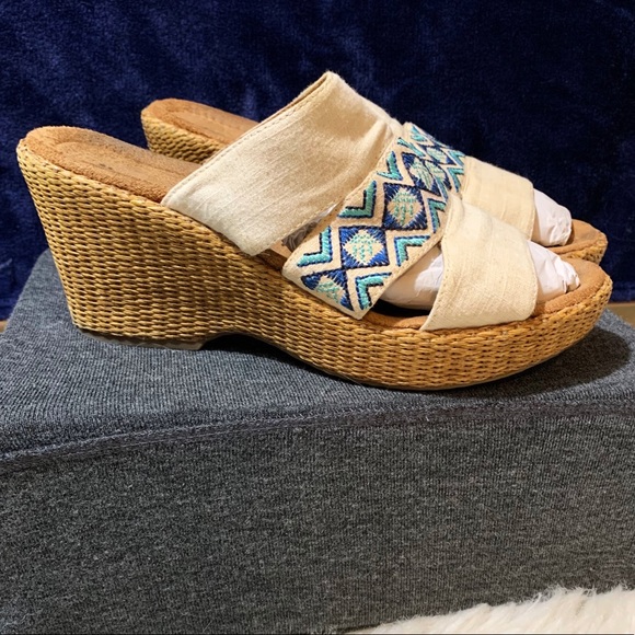 Naturalizer N5 Opal Sandals - Picture 3 of 7